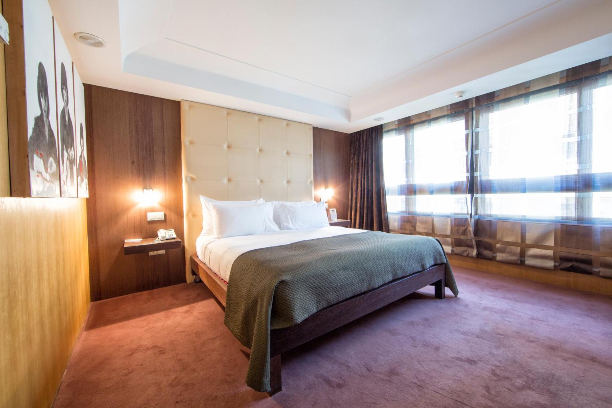 Eurostars Araguaney Otel Santiago de Compostela Oda fotoğraf A room at the hotel