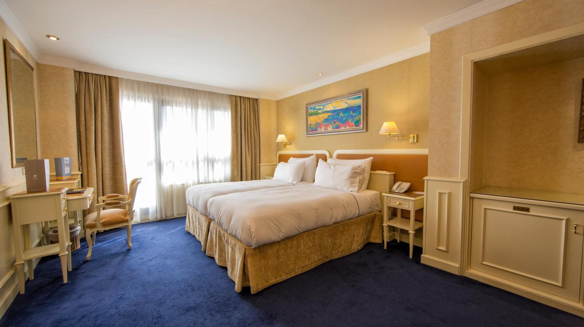 Eurostars Araguaney Otel Santiago de Compostela Oda fotoğraf A room at the hotel
